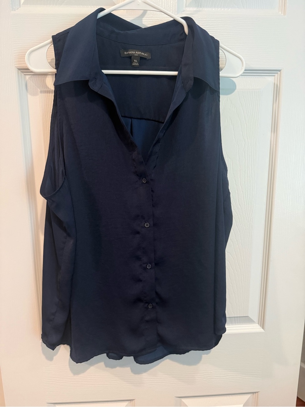 Banana Republic Navy Silky Sleeveless Button Front Blouse XL Career Top
